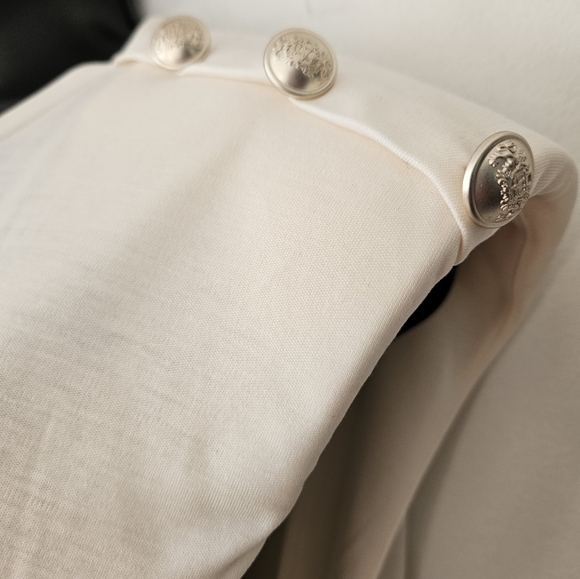 Massimo Dutti Button Shoulder Cream Jersey Top NWT - Picture 2 of 9